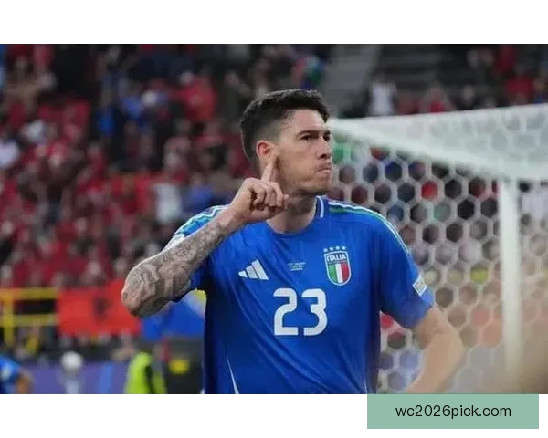 国米球迷齐聚为巴斯托尼加油昂首挺胸声援永不孤单